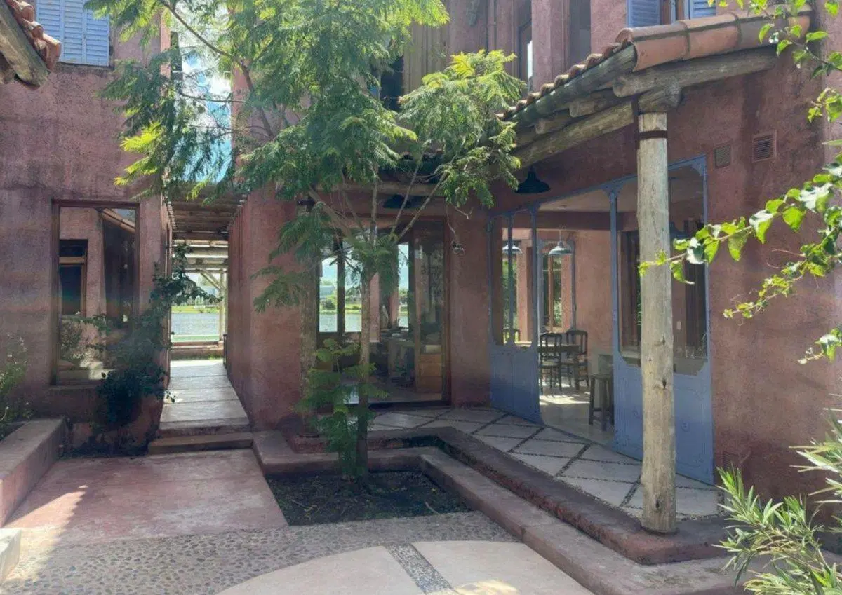 Venta casa 6 amb a la laguna San Benito Villanueva 2
