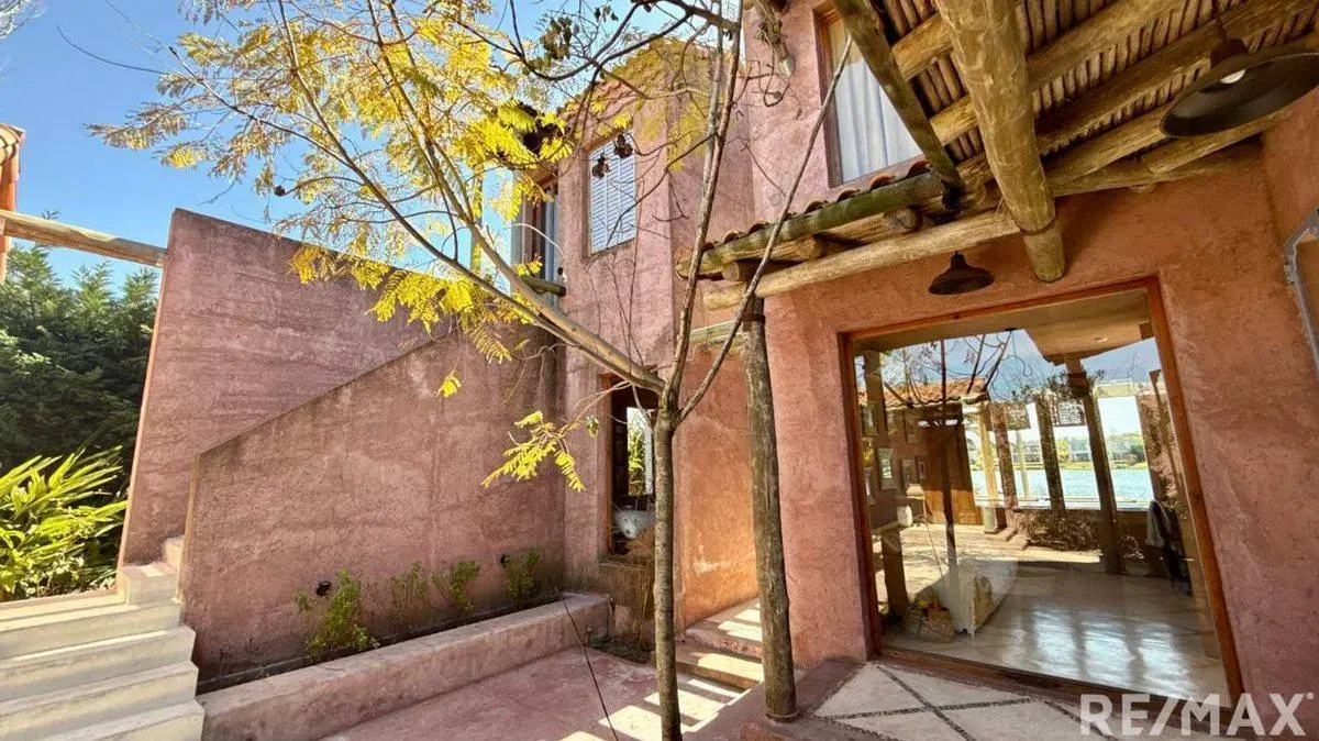 Venta casa 6 amb a la laguna San Benito Villanueva 3