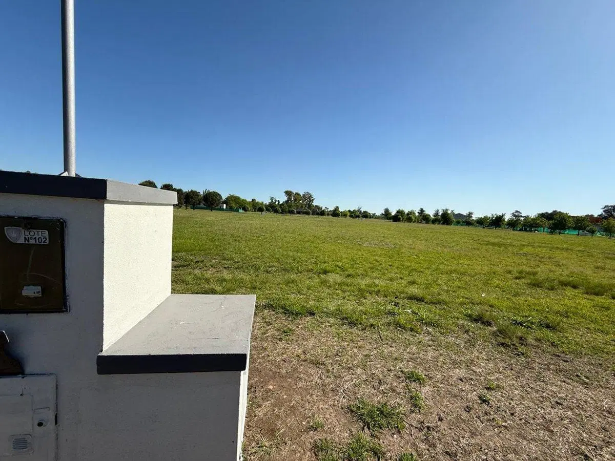 LOTE TERRENO  4256 m2 EN VENTA LUJAN  B. EVERLINKS 3
