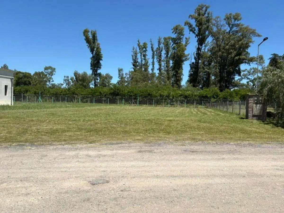 Venta Lote Barrio Los Juncos Luján. 3
