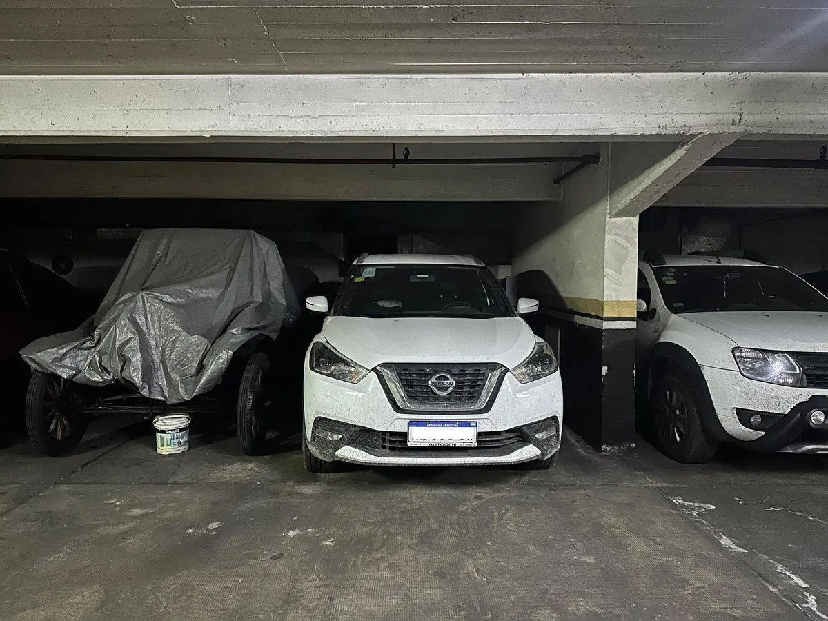 Venta Cochera Fija para Auto en Caballito 3