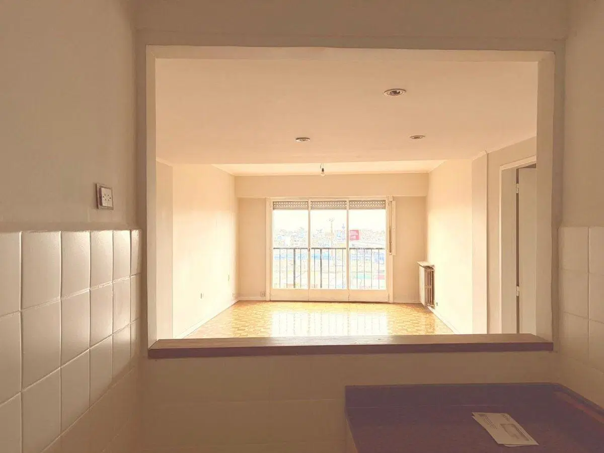 Dpto. 3 amb. en venta piso alto Avda. Libertador 4
