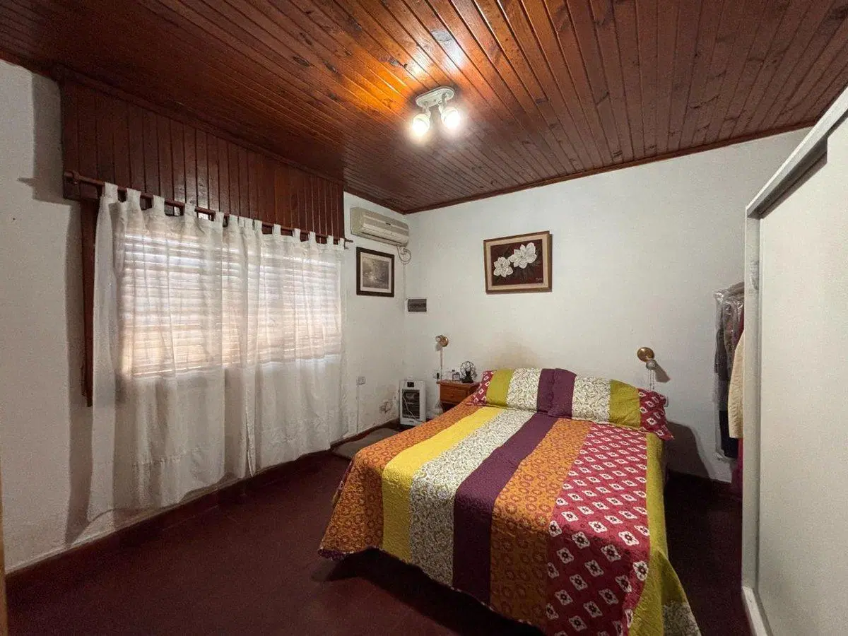 Venta casa de 3 AMB con gran parque en Pilar 4