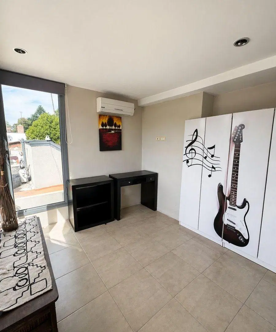 Venta Casa moderna en Country Los Alamos Pilar 4
