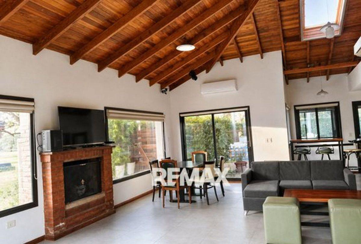 CASA VENTA 4 DORM, OFICINA DEPEND LA DELFINA PILAR