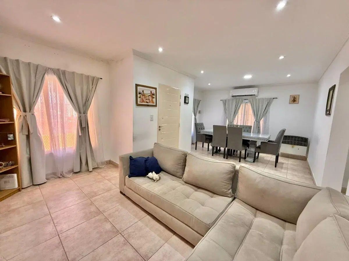 Venta casa Pilar centro+depto/deposito/taller/ofi 3