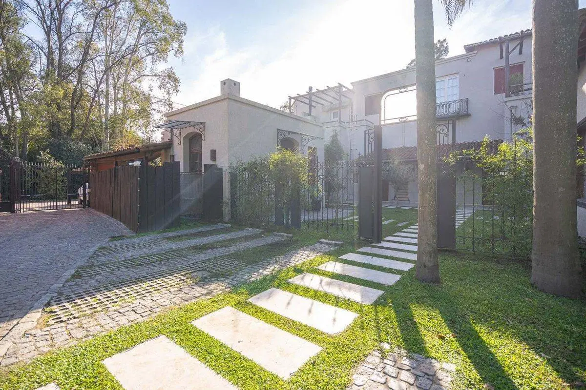 VENTA EN POZO DEPTO 3 AMBIENTES FINANCIADO PILETA 2