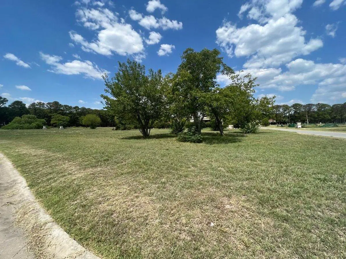 Lote a la Venta en Pinares CC. 5