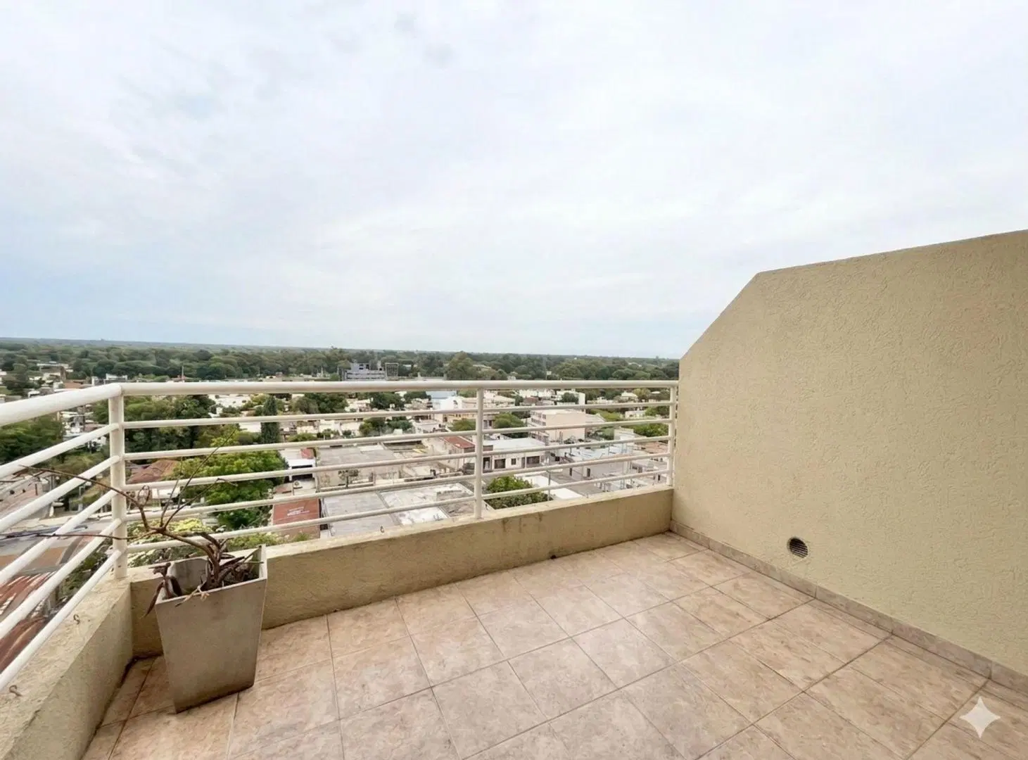 Venta depto duplex 4 amb- cochera Pilar  A.credito 4