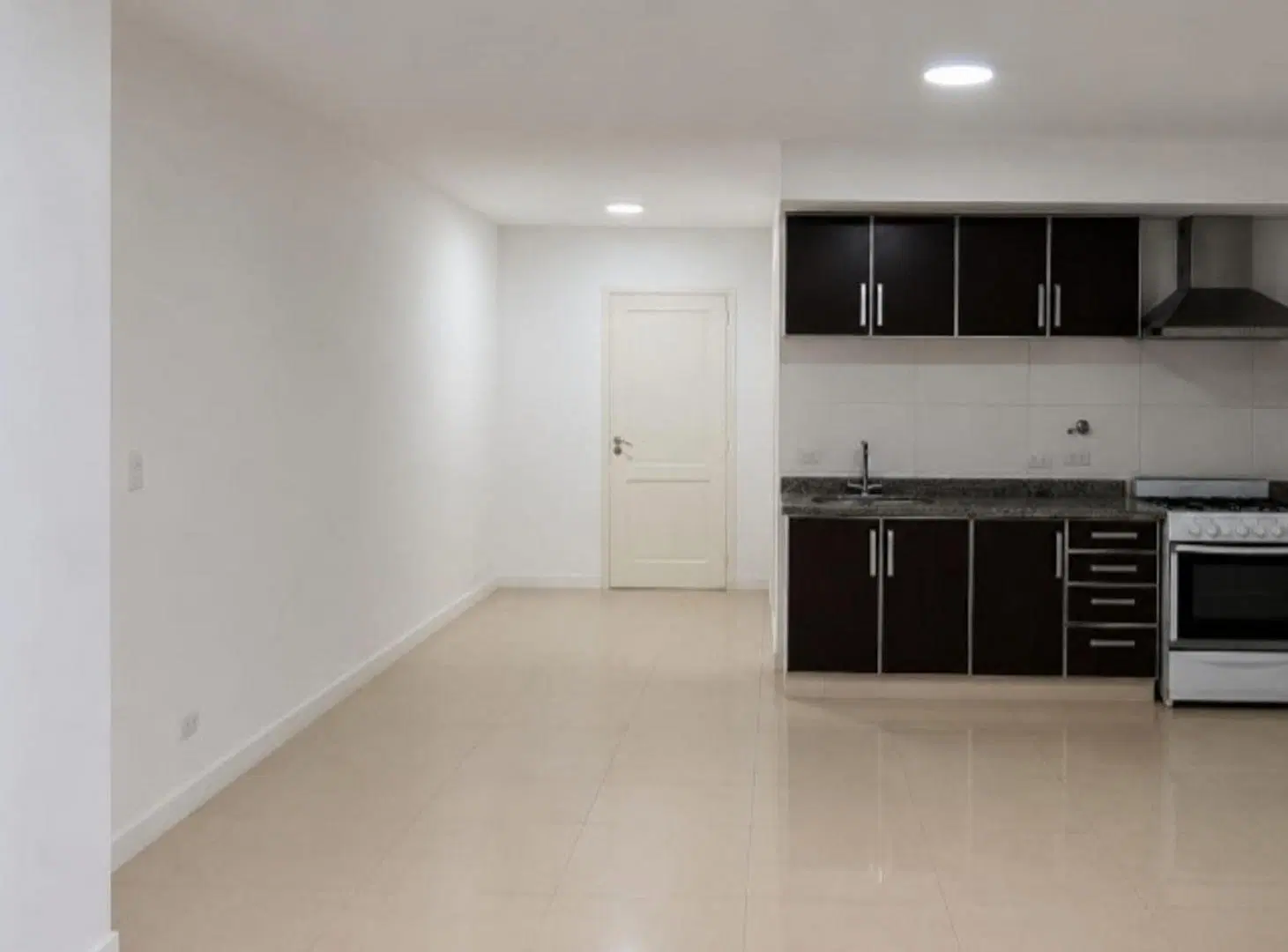 ALQUILER MONOAMBIENTE CON JARDIN ALTOS DEL MOLINO 2