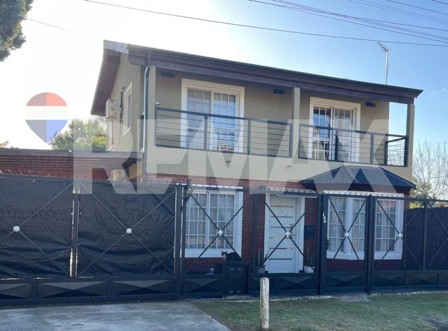 VENTA CASA 4 AMB EN  2 PLANTAS, LOMA VERDE ESCOBAR 2