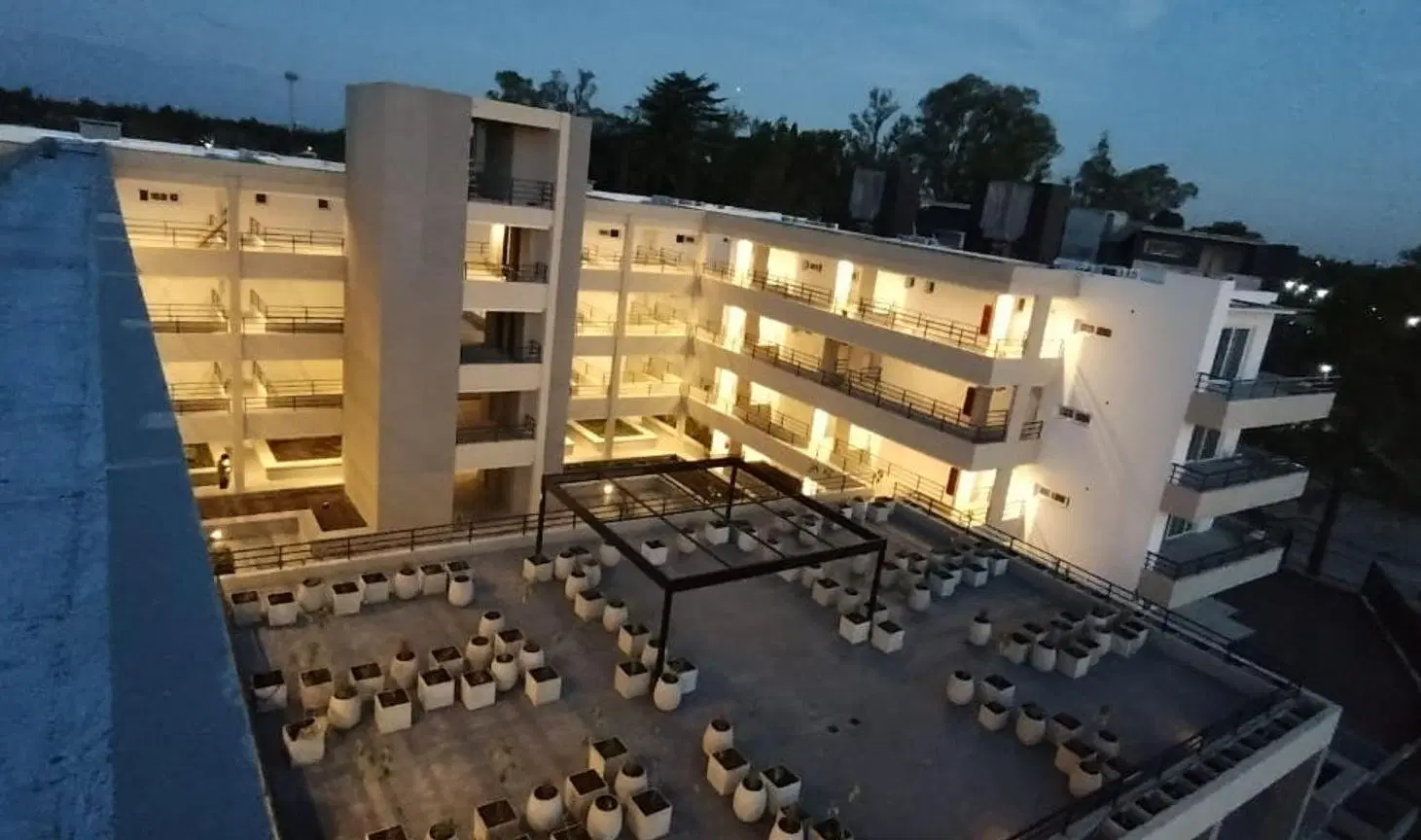 Venta Depto 4 amb en Condominio Zug Caamaño, Pilar 2