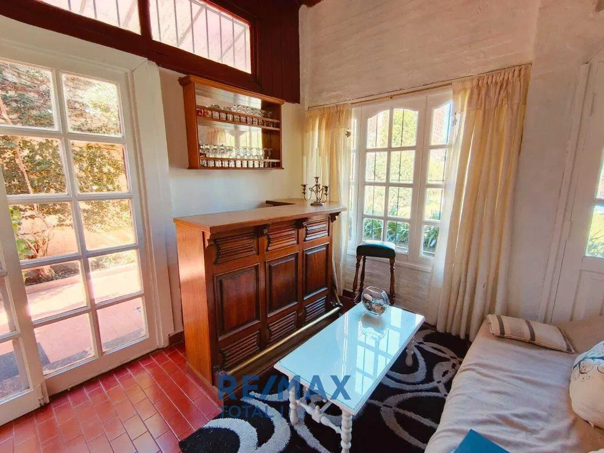 Casa venta Lujan centro jardin parrilla local 2