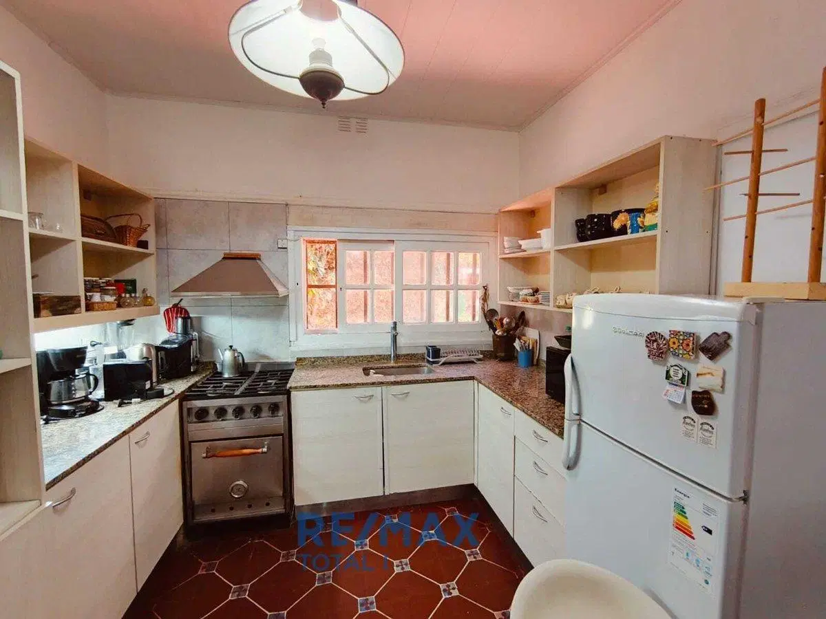 Casa venta Lujan centro jardin parrilla local 5