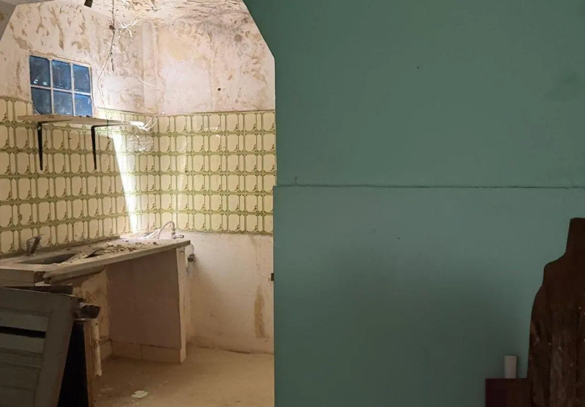 Venta 2 locales c/vivienda a reciclar pilar centro 5