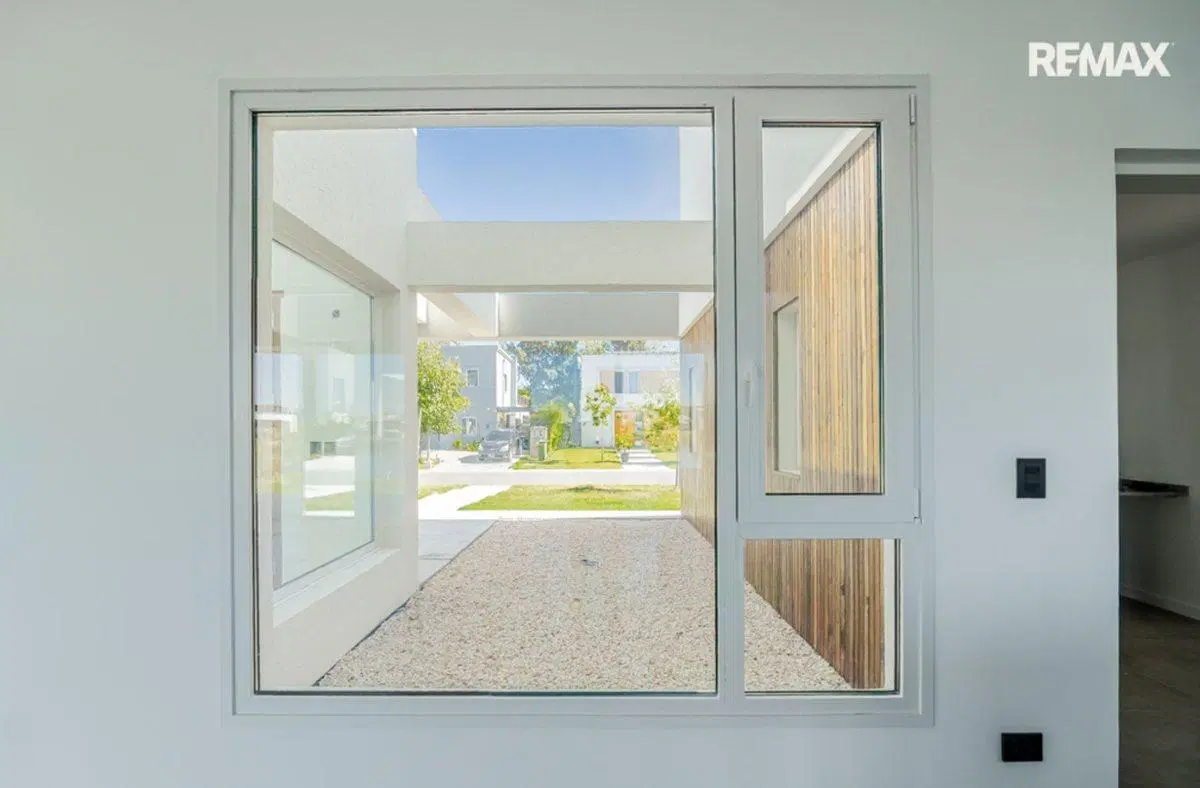 VENTA CASA A ESTRENAR S LA LAGUNA BO SANTA ANA 3