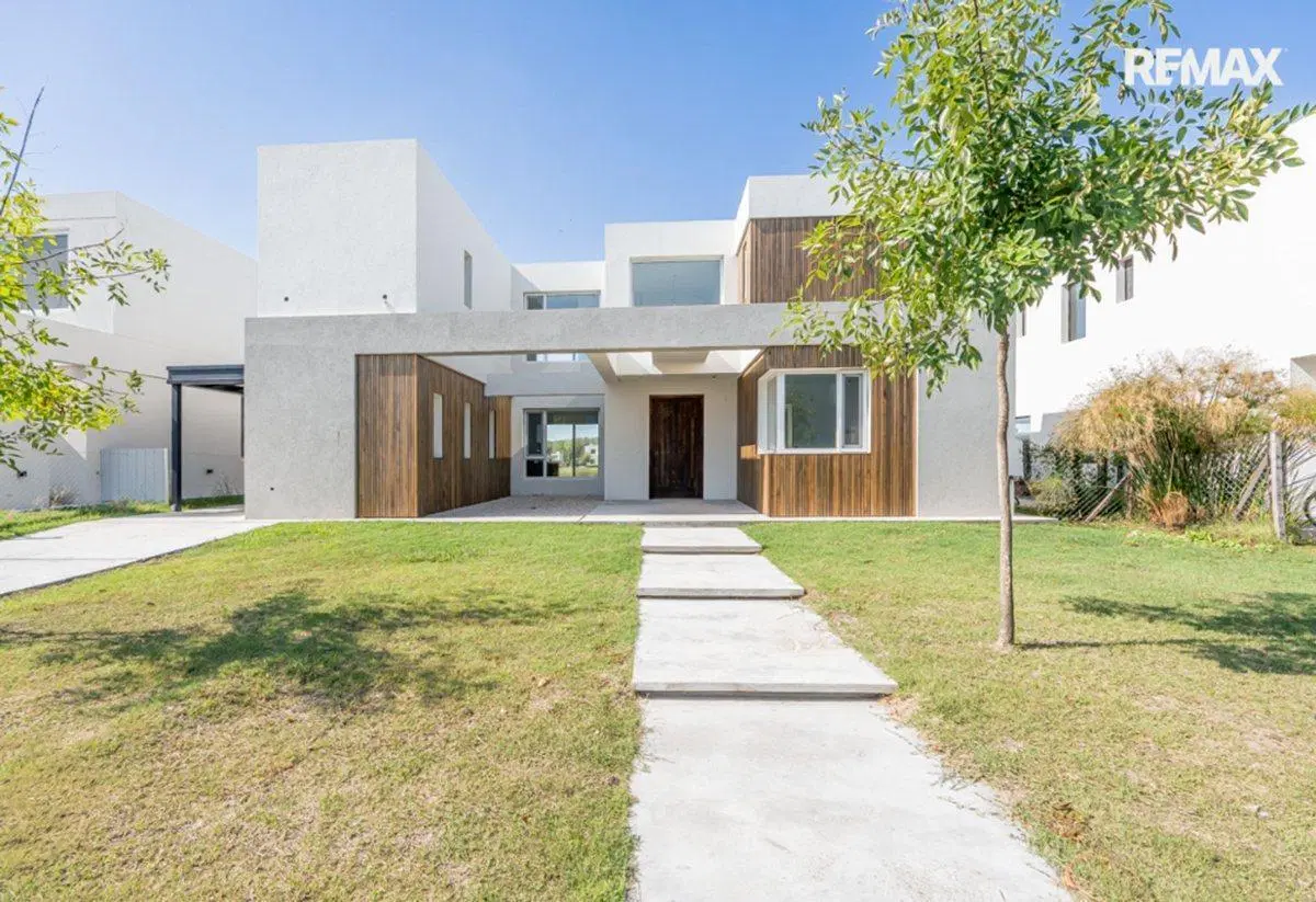 VENTA CASA A ESTRENAR S LA LAGUNA BO SANTA ANA 4