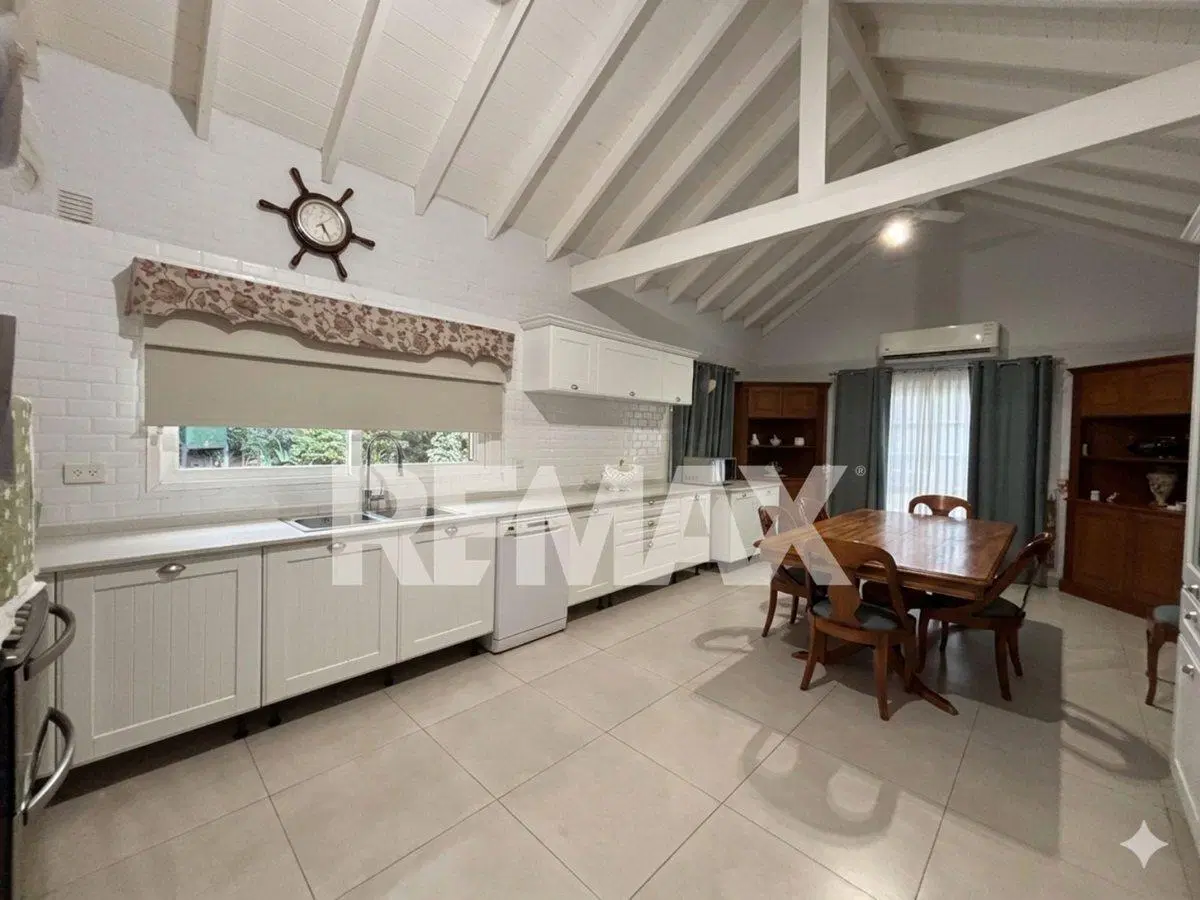 VENTA CASA DE 6 AMBIENTES EN CARMEL COUNTRY CLUB 4