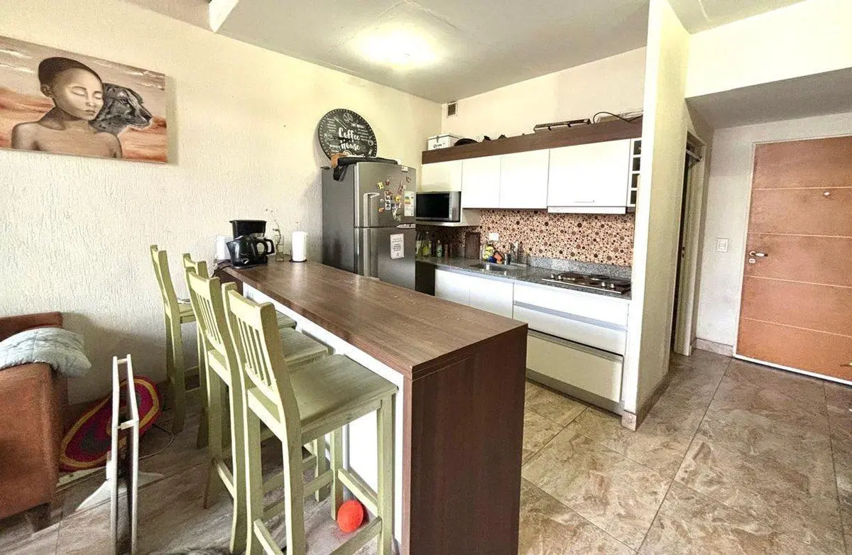 DEPARTAMENTO TIPO LOFT EN ALQUILER C COCHERA PILAR 5