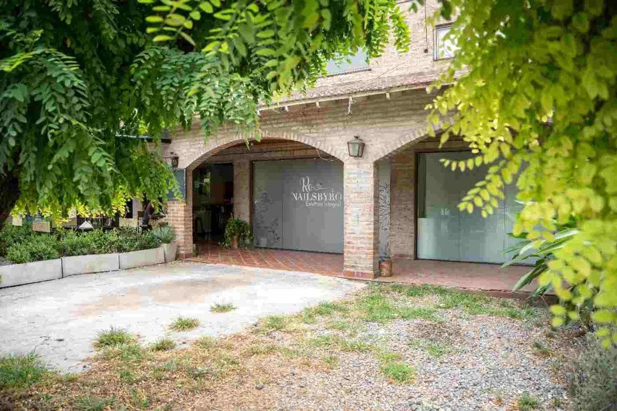 VENTA LOCAL- Bo. SAKURA - EXALTACION DE LA CRUZ 3