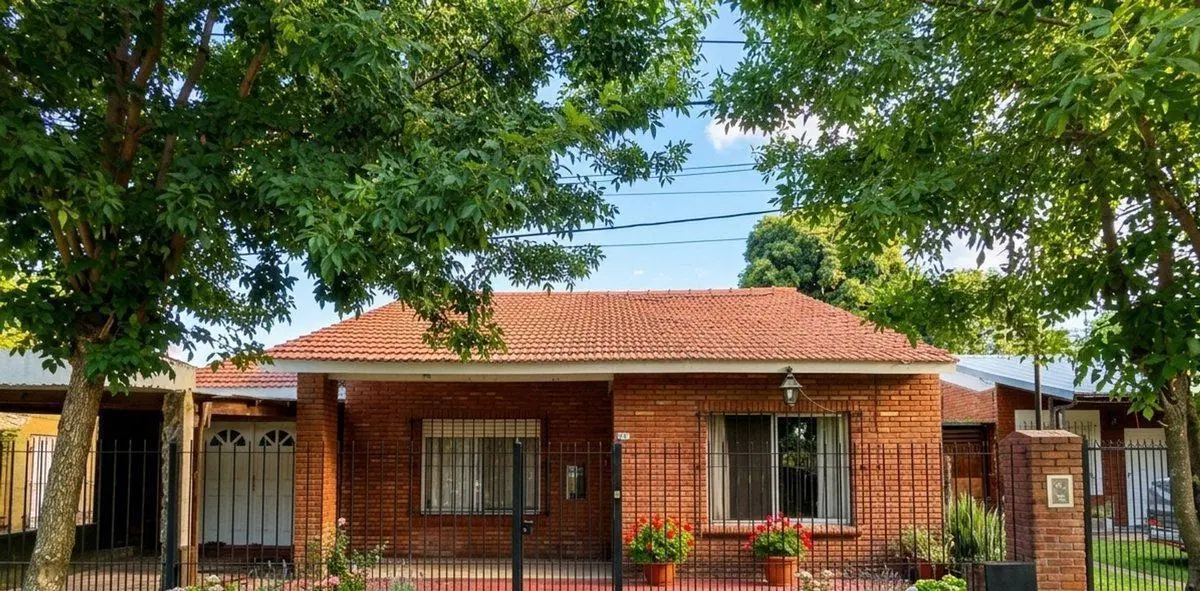 Venta casa Fátima Pilar 3 dorm+parque+quincho A.C 5