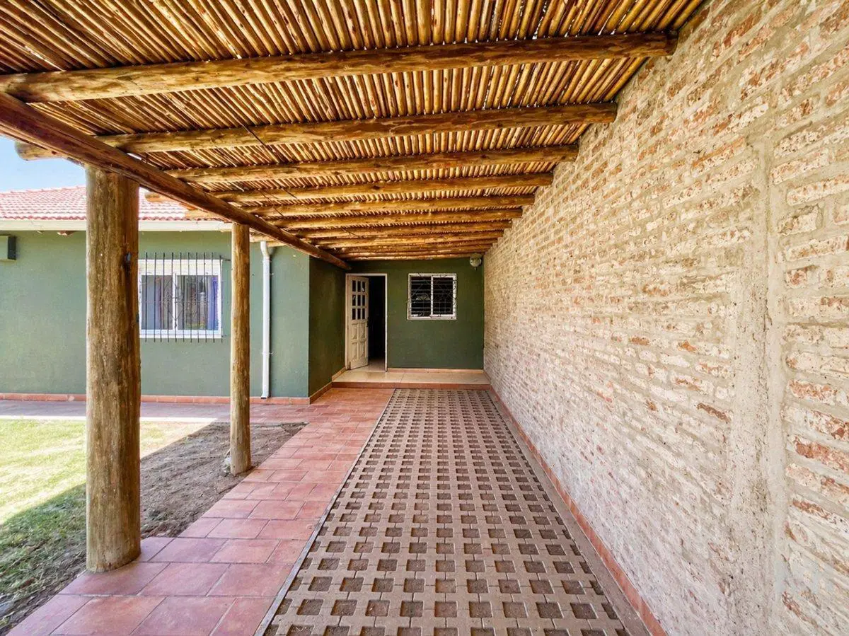 Venta casa Fátima Pilar 3 dorm+parque+quincho A.C 2