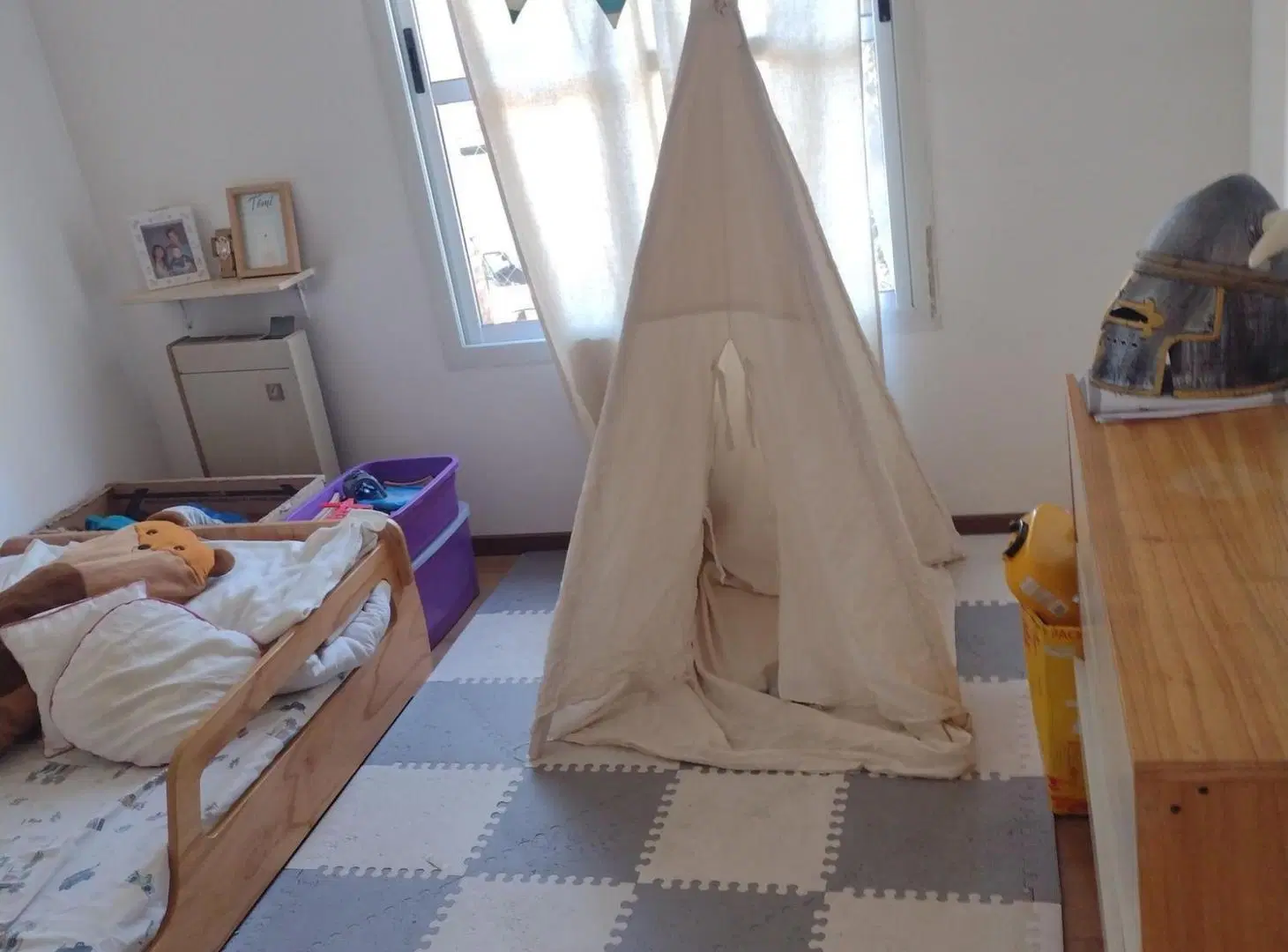 CASA 3 DORM., GALERIA y PARQUE EN VENTA EN PILAR 2