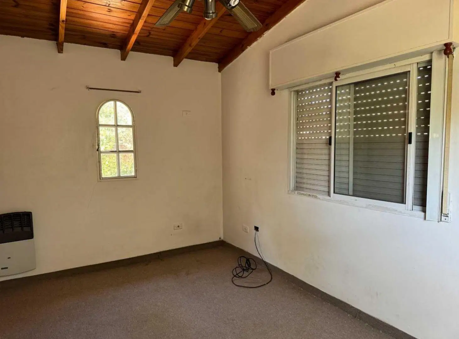 VENTA CASA 5 AMB CON PILETA Bº MIRASOLES- PILAR 5