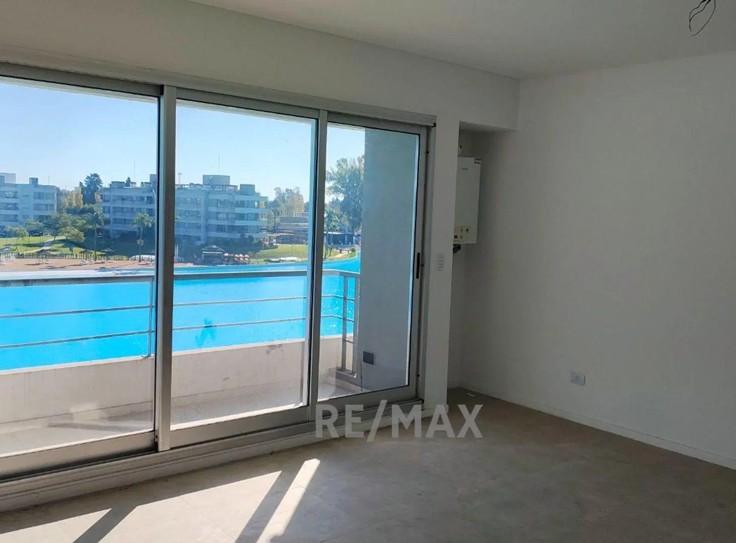 Venta dpto vista a la laguna Lagoon Pilar Segurid. 5