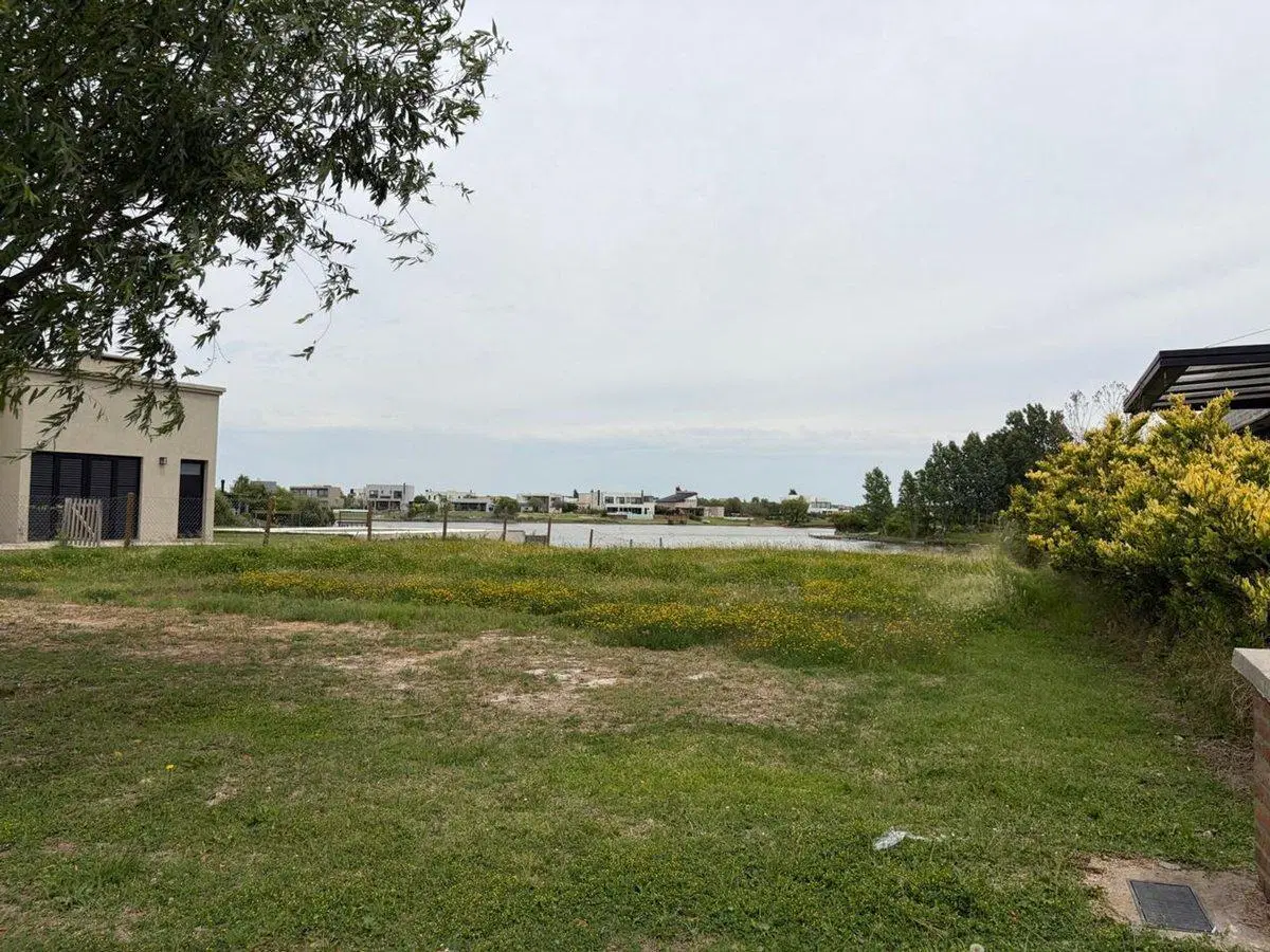 Venta lote  en San Sebastián a la laguna -Área 6 5