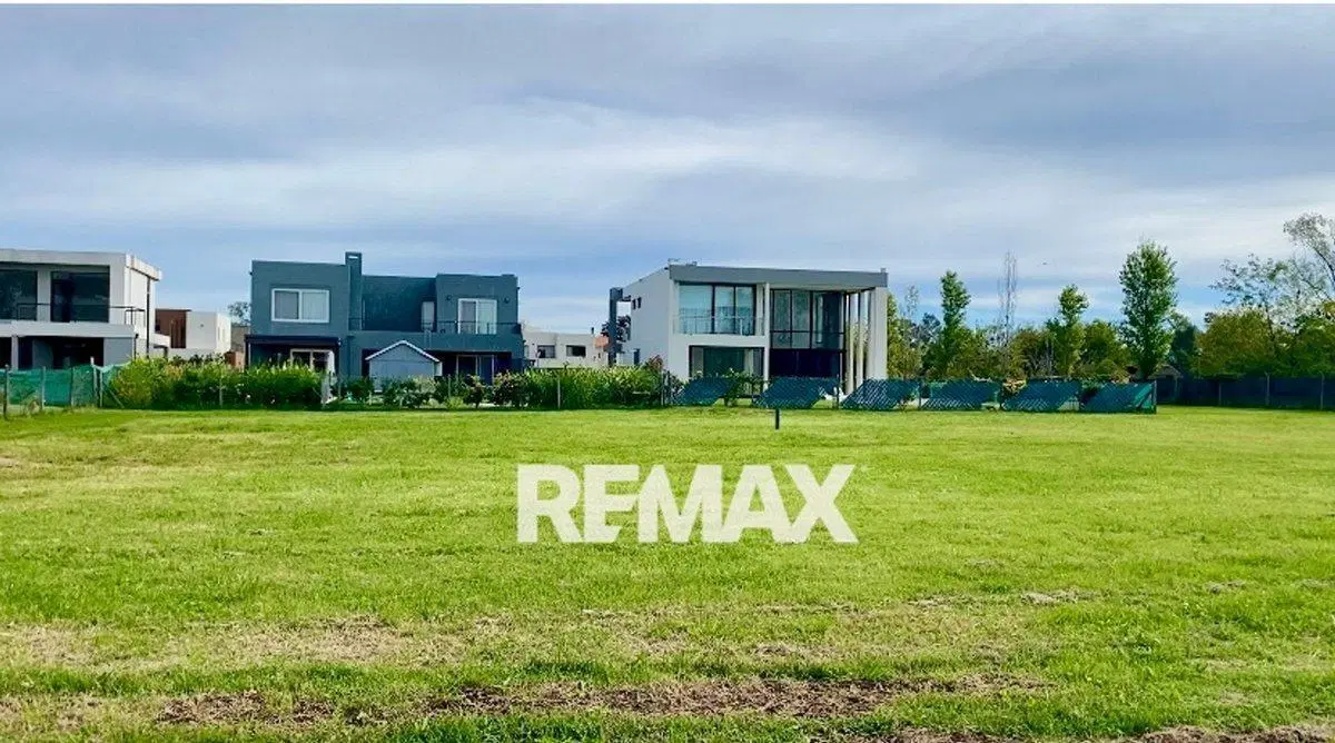 VENTA LOTE CENTRAL Bª CHATEAU PILAR 3