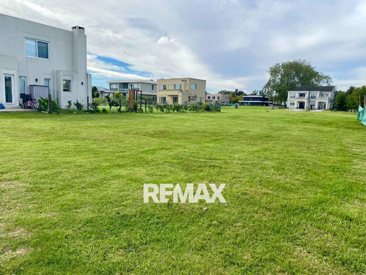 VENTA LOTE CENTRAL Bª CHATEAU PILAR 3