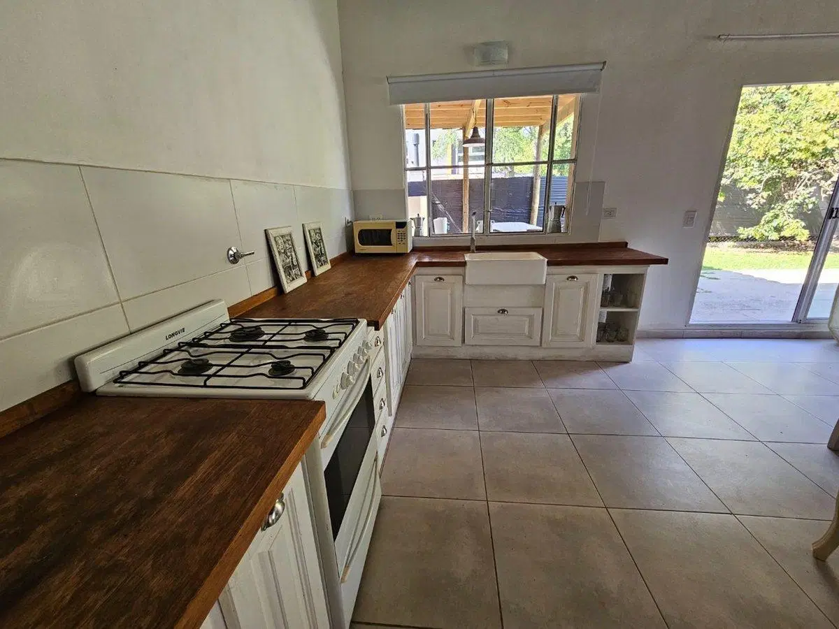 VENTA CASA 3 DORM PILETA QUINCHO LA LONJA 4