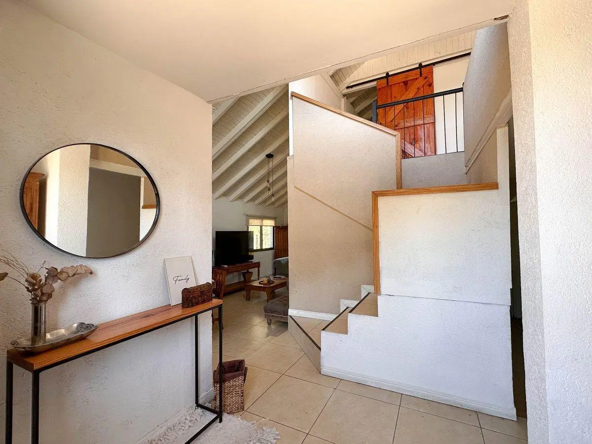 CASA EN VENTA CON QUINCHO Y  PILETA, LOS LAGARTOS 2
