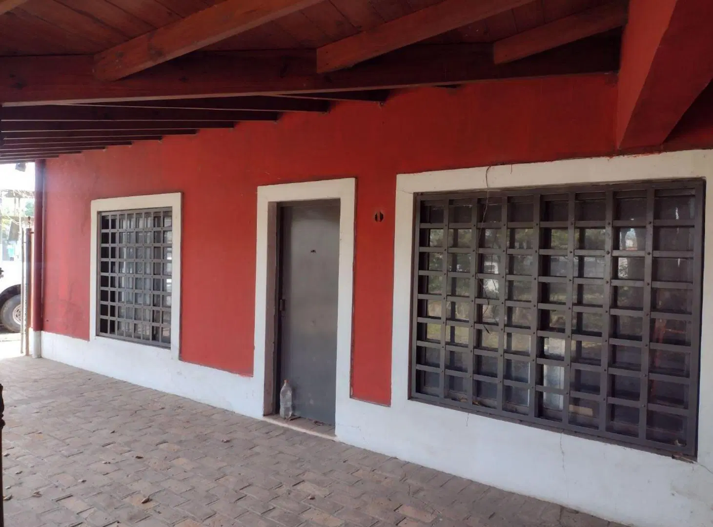 VENTA Oficina espacio multiuso y vivienda ruta 28 2