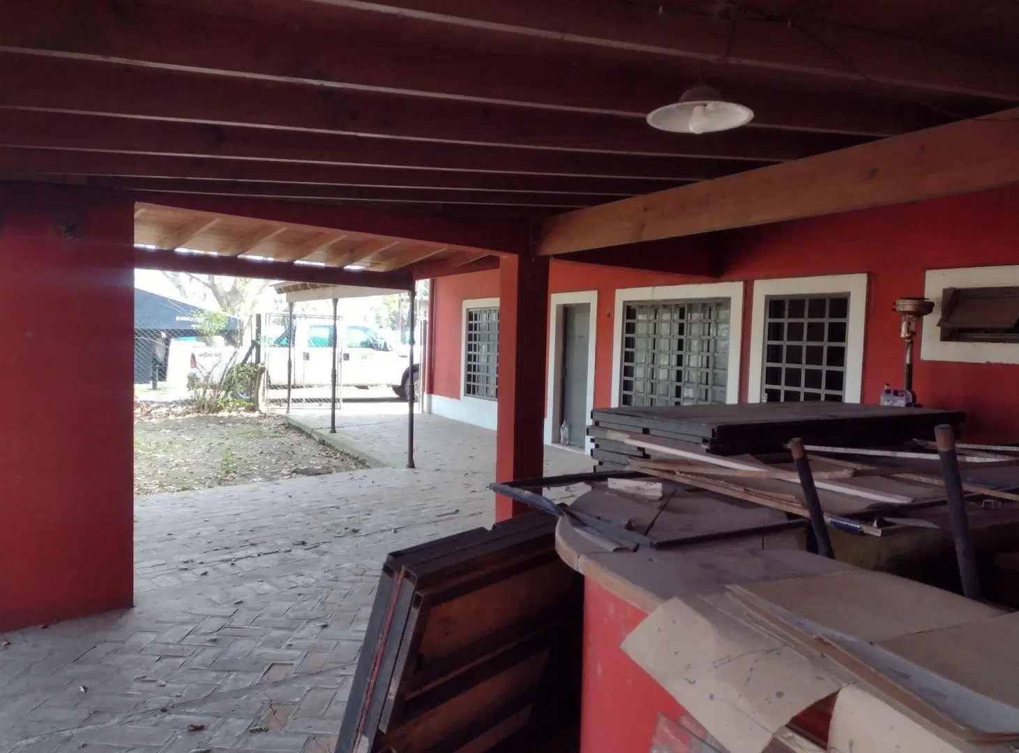 VENTA Oficina espacio multiuso y vivienda ruta 28 3