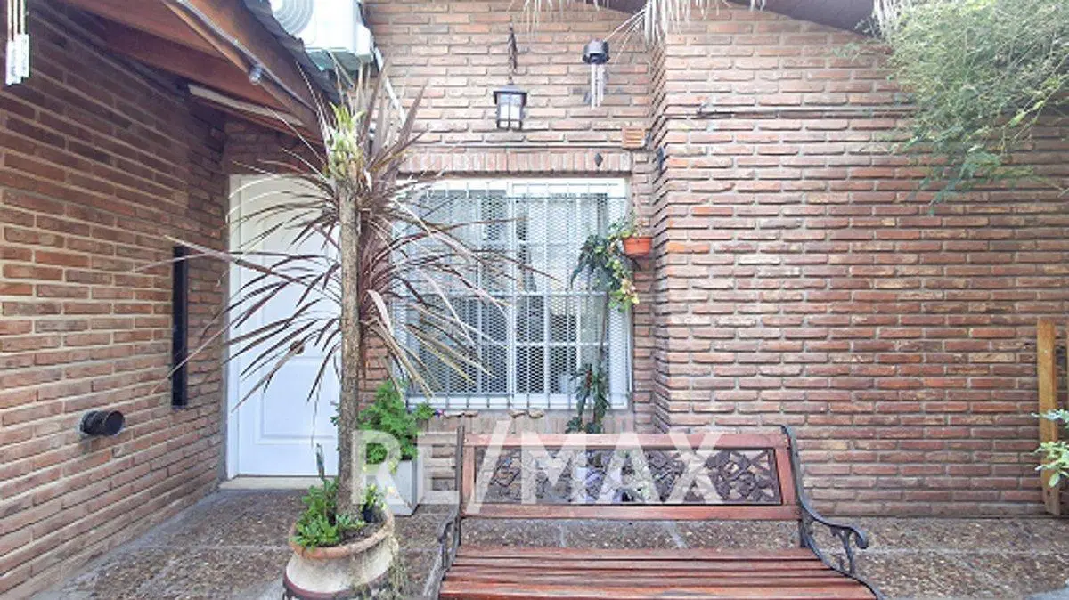 CASA EN VENTA EN PILAR CENTRO 2