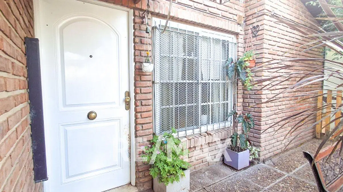 CASA EN VENTA EN PILAR CENTRO 5