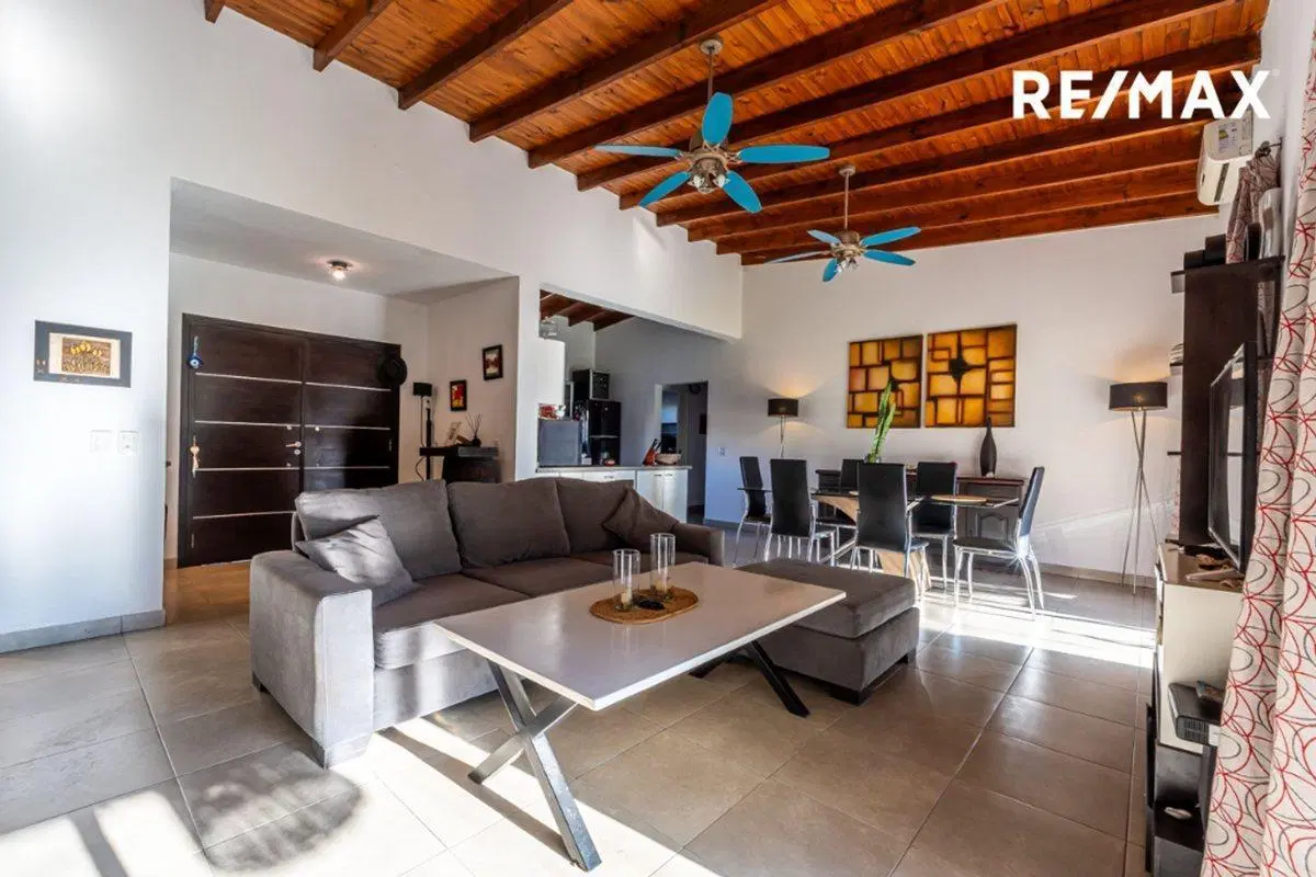 Venta casa Las Liebres 1 planta ,  pileta, km 38 4