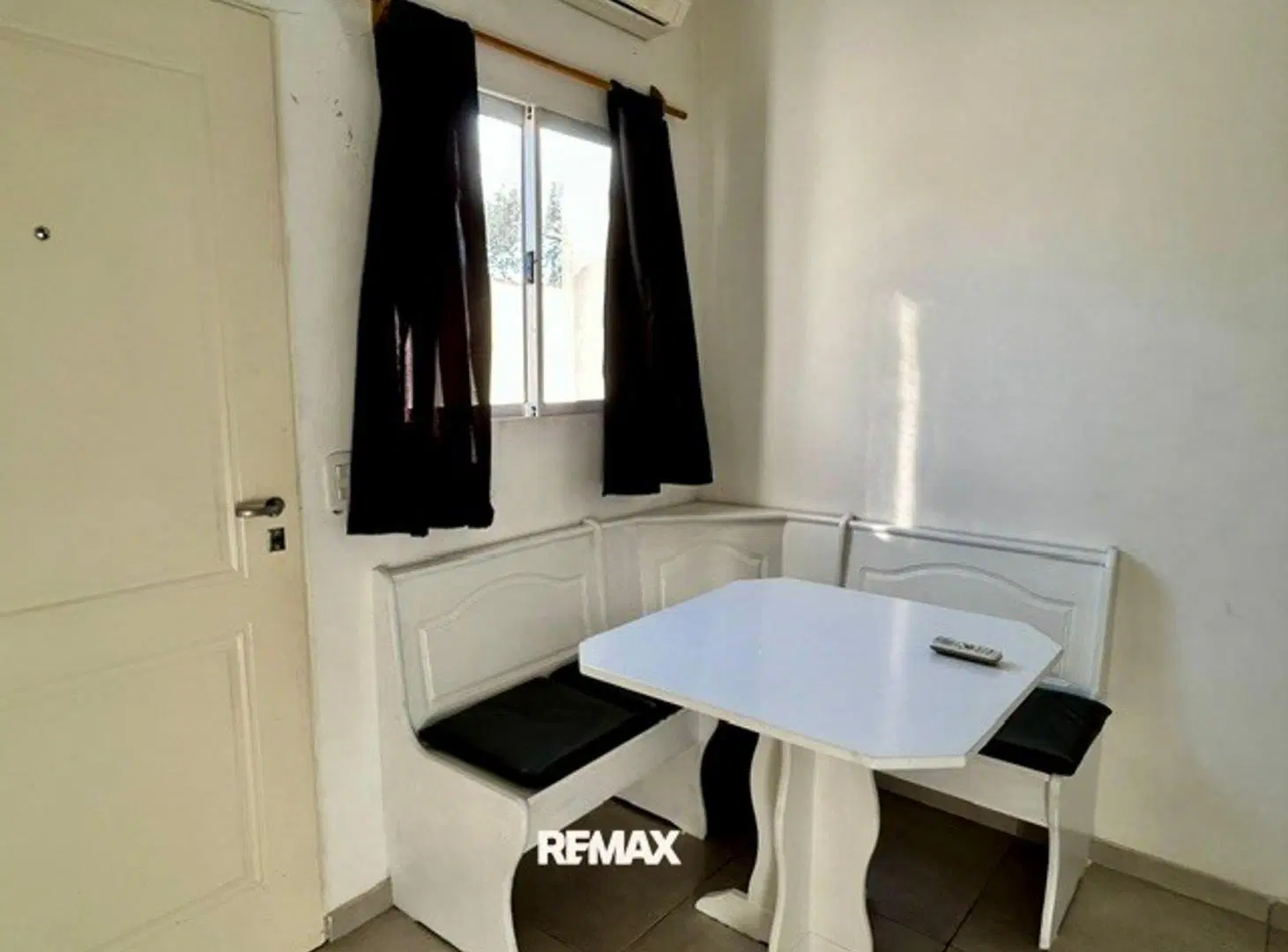 ALQUILER AMOBLADO Departamento 2 Ambientes Pilar 5