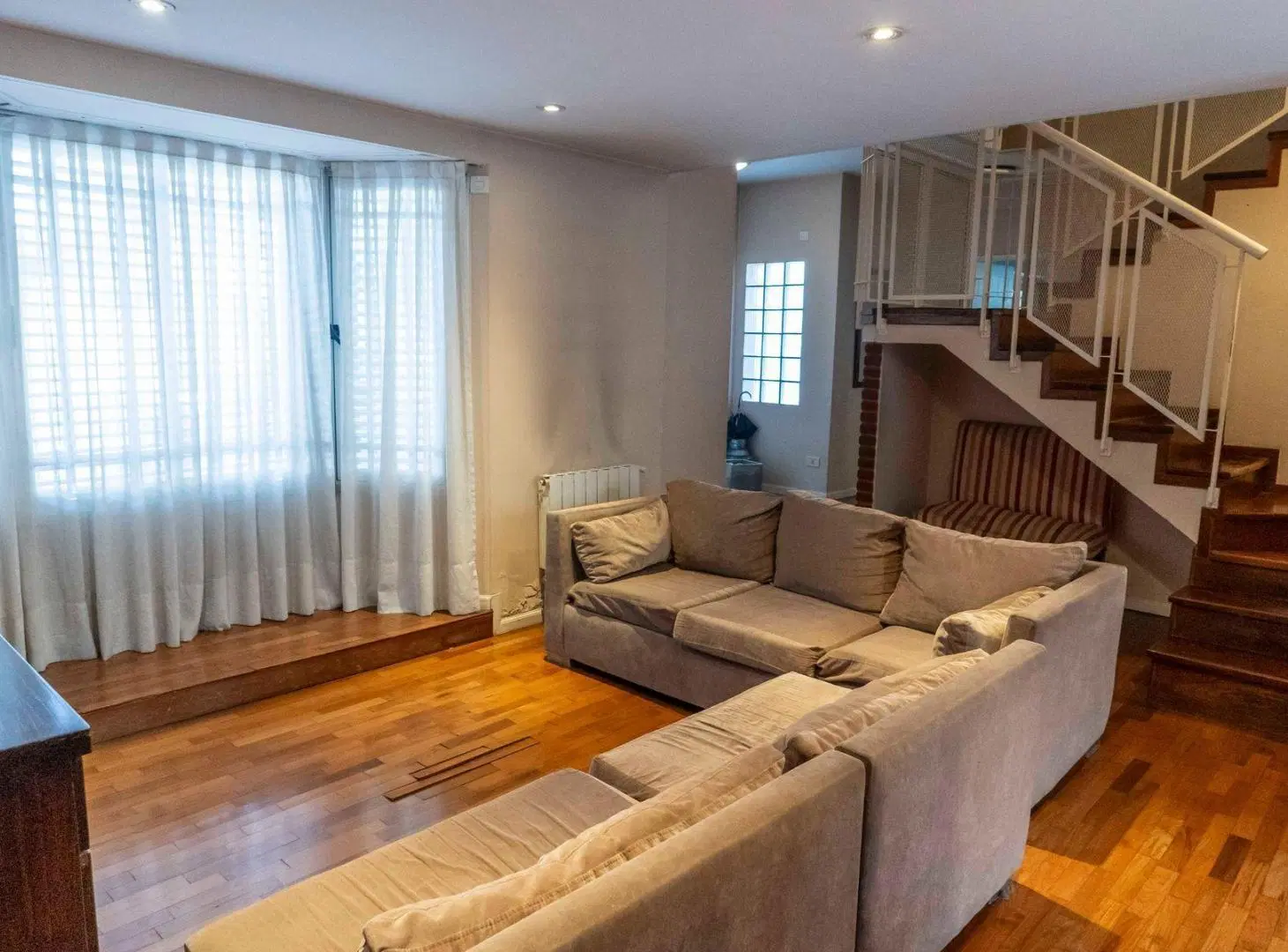 VENTA CASA 5 AMB PILETA JARDÍN MARTIN CORONADO 3