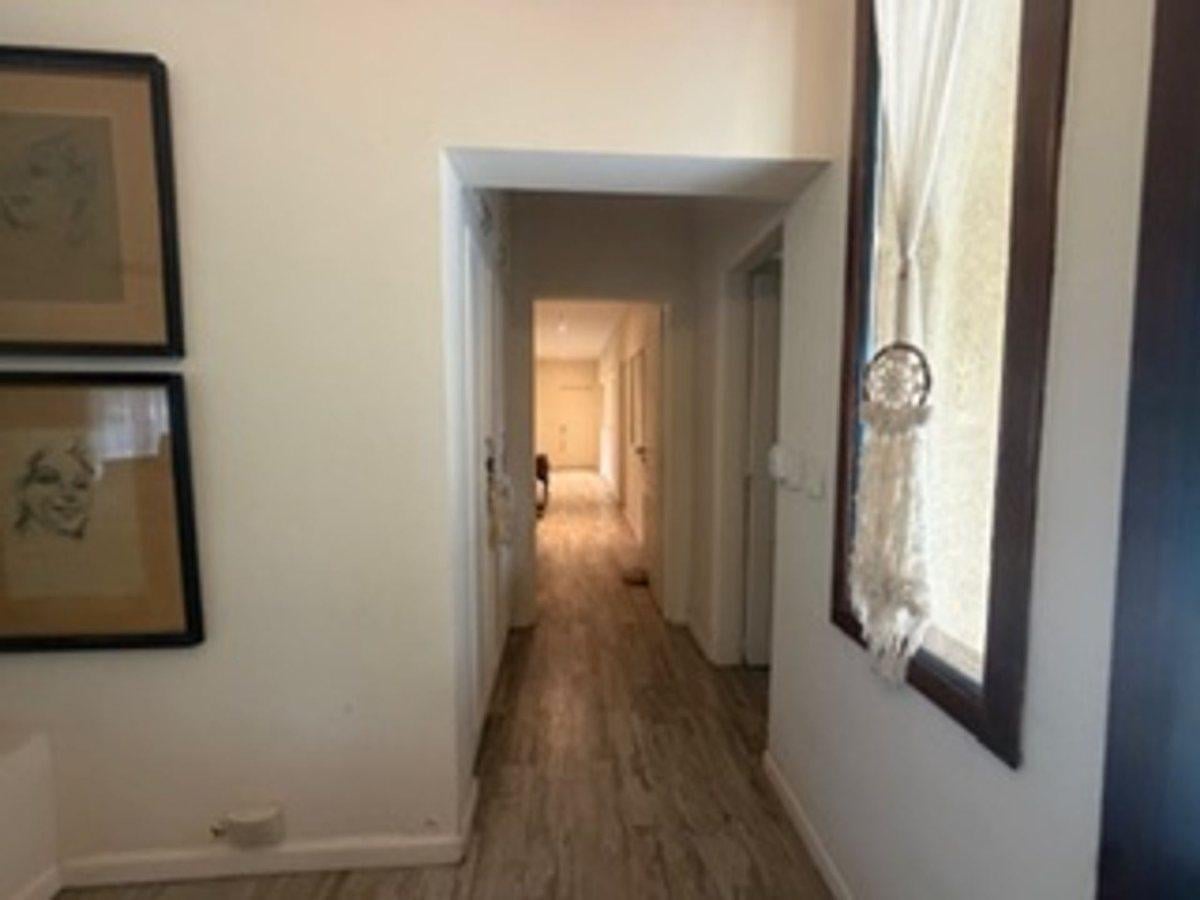 Foto de VENTA CASA 8 AMBIENTES CHACRAS DE LA CRUZ CAPILLA, imagen 2
