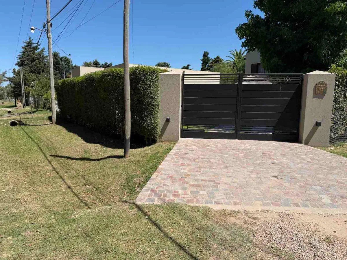 VENTA CASA CON PISCINA EN PAVON (Ruta6yruta8) 3