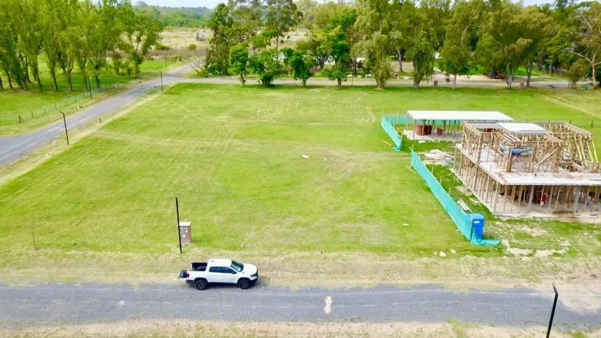 LOTE FINANCIADO BARRIO LOS ROBLES CAÑUELAS 2
