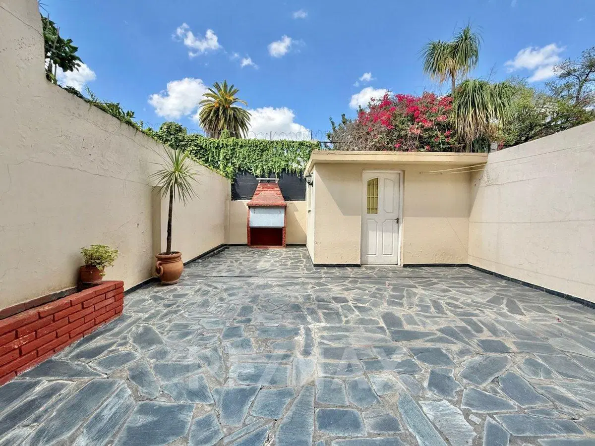 Venta Dúplex 4Amb jardin 2cocheras-a.credito-Merlo 3
