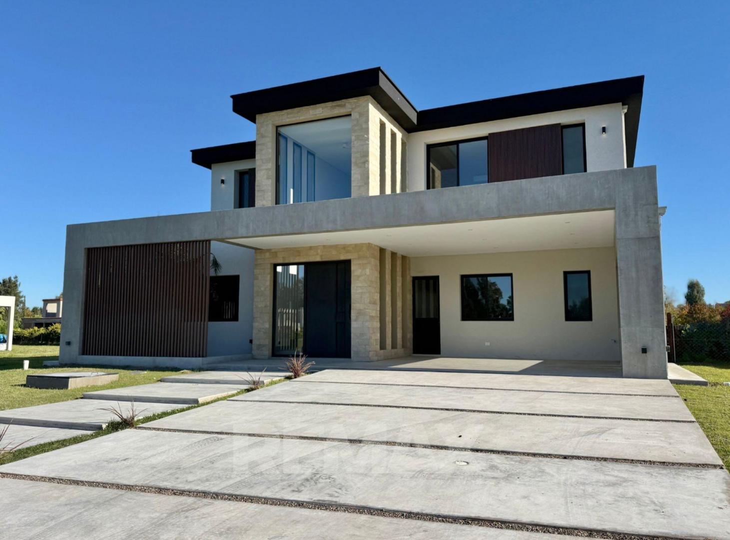 VENTA CASA PREMIUM 4 DORMITORIOS + DEPEN. PILAR