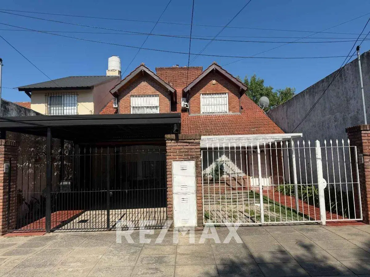 VENTA DUPLEX / 3 AMB. JARDIN COCHERA PILAR CENTRO 4