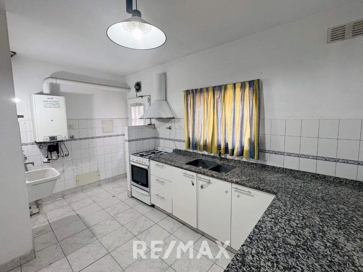 VENTA DUPLEX / 3 AMB. JARDIN COCHERA PILAR CENTRO 2