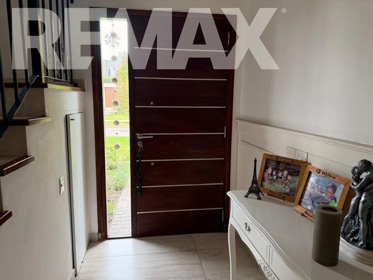 Venta casa 6 Amb con Pileta en Ayres plaza Pilar 4