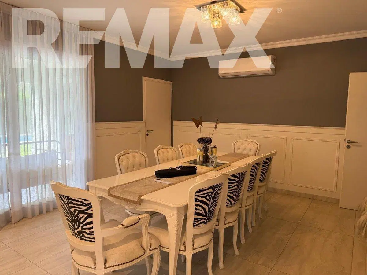 Venta casa 6 Amb con Pileta en Ayres plaza Pilar 5